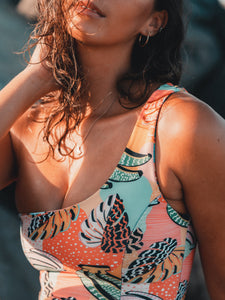 Brigitte Short Sleeve in Retro Tropical Print